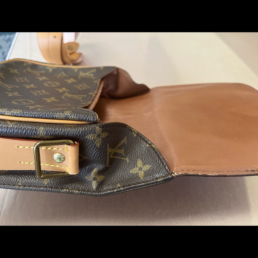 Louis Vuitton Cartouchiere MM Monogram - Picture 10 of 12